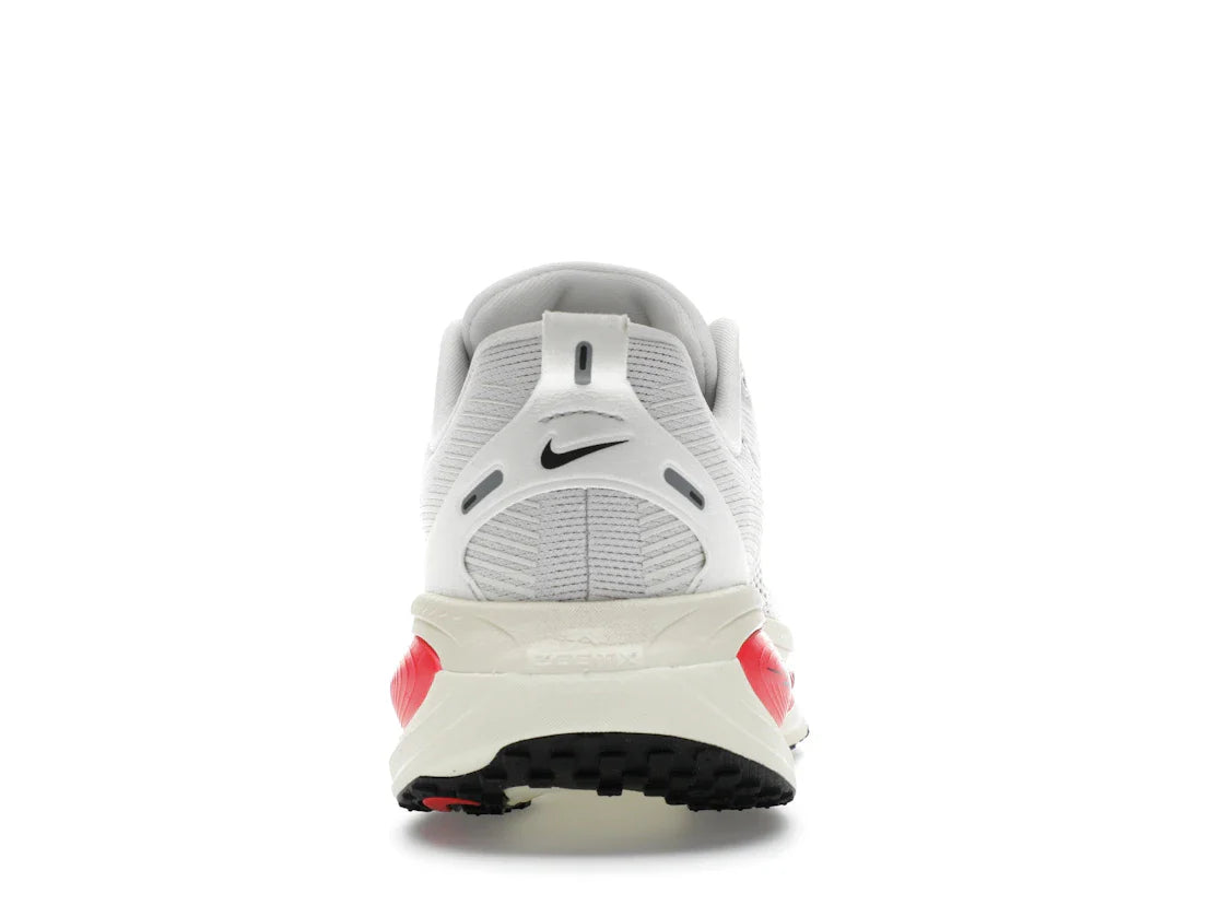 Nike Vomero 18 Platinum Tint Siren Red Light Smoke Gray Metallic Pewter