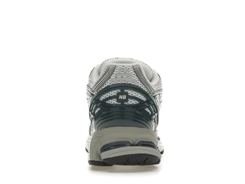New Balance 1906R Silber Metallic Tiefsee