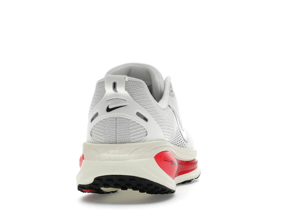 Nike Vomero 18 Platinum Tint Siren Red Light Smoke Gray Metallic Pewter
