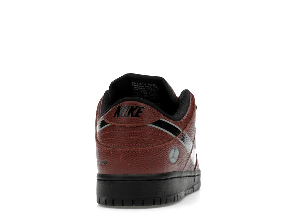 Nike SB Dunk Low Limousine Skateboards