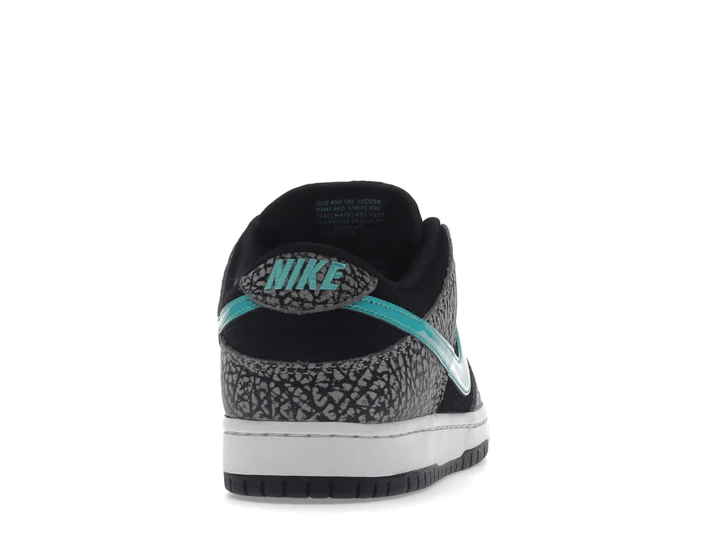 Nike SB Dunk Low atmos Elephant