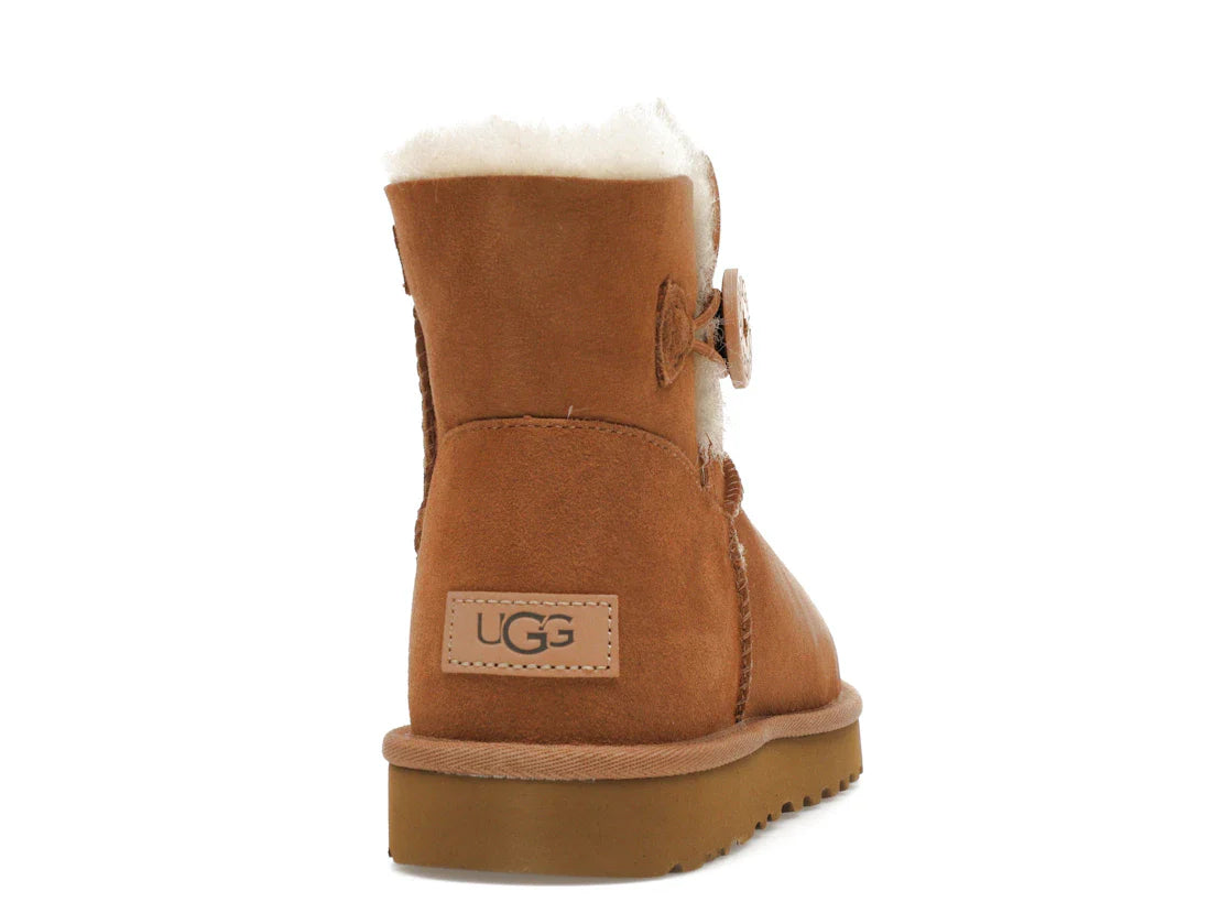 UGG Mini Bailey Button II Kastanie (Damen)