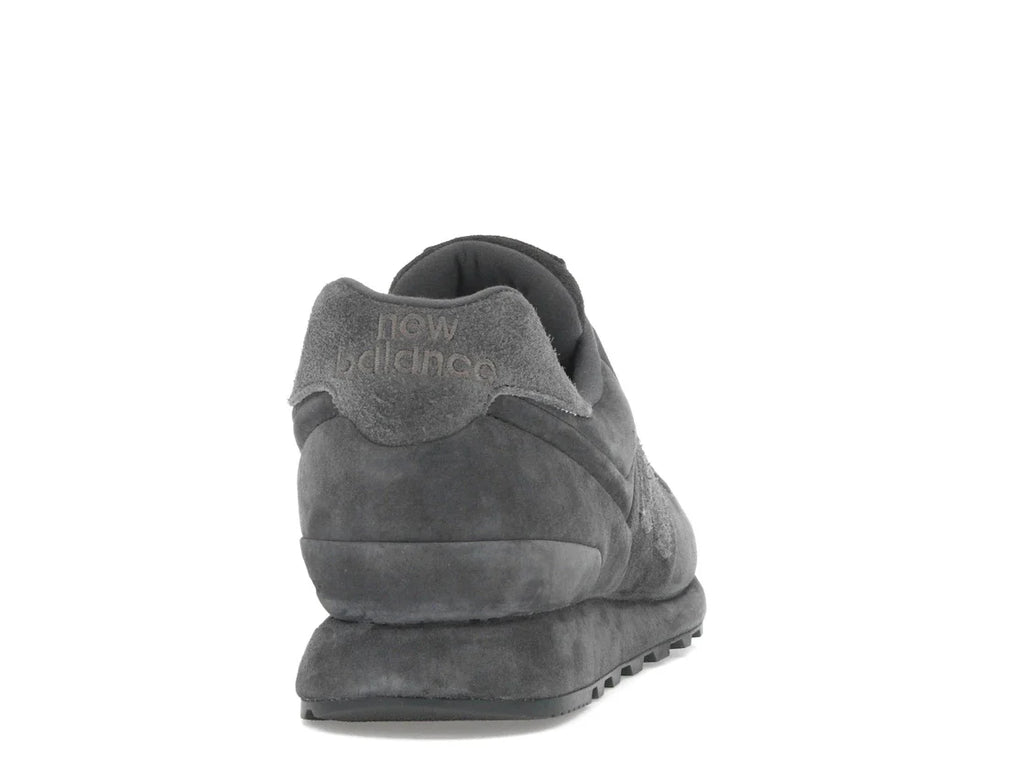 New Balance 574 Legacy Stone Island Ghost Dunkelgrau