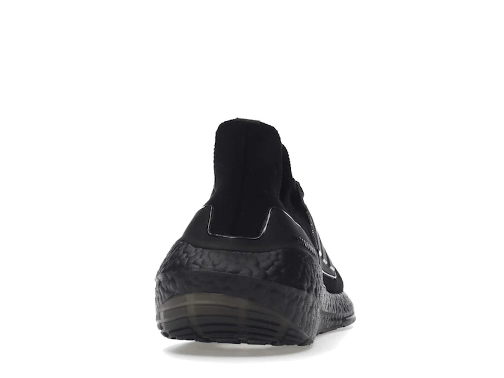 adidas Ultra Boost 22 Triple Black