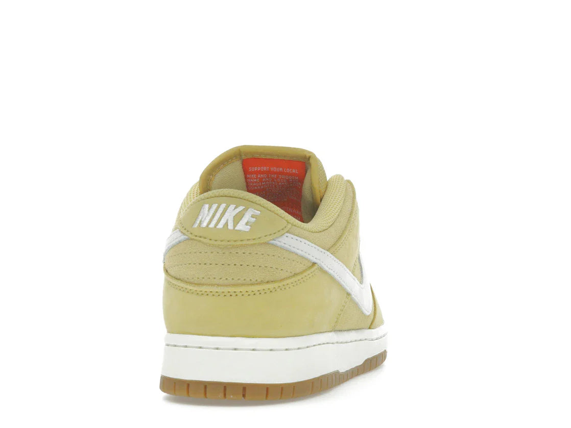 Nike SB Dunk Low Saturn Gold