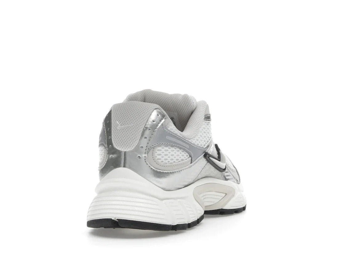 Nike V5 RNR Sail Light Orewood Brown (Damen)