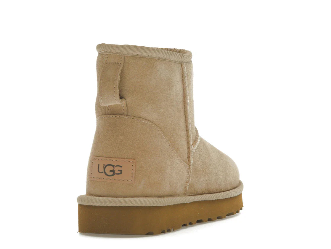 UGG Classic Mini II Stiefel Sand (Damen)