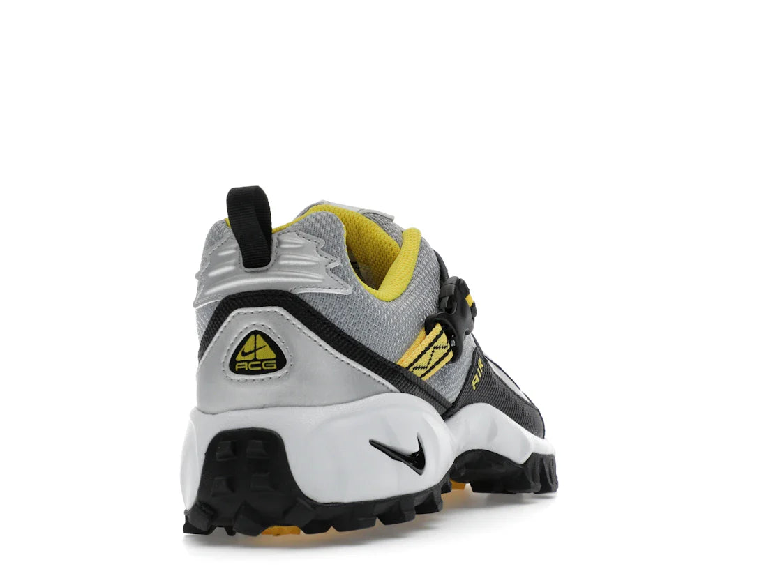 Nike ACG Phassad Yellow Zest Metallic Silver