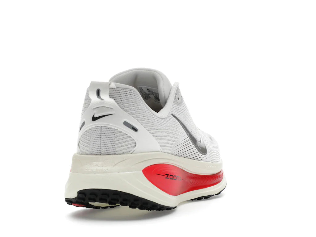 Nike Vomero 18 Platinum Tint Siren Red Light Smoke Gray Metallic Pewter