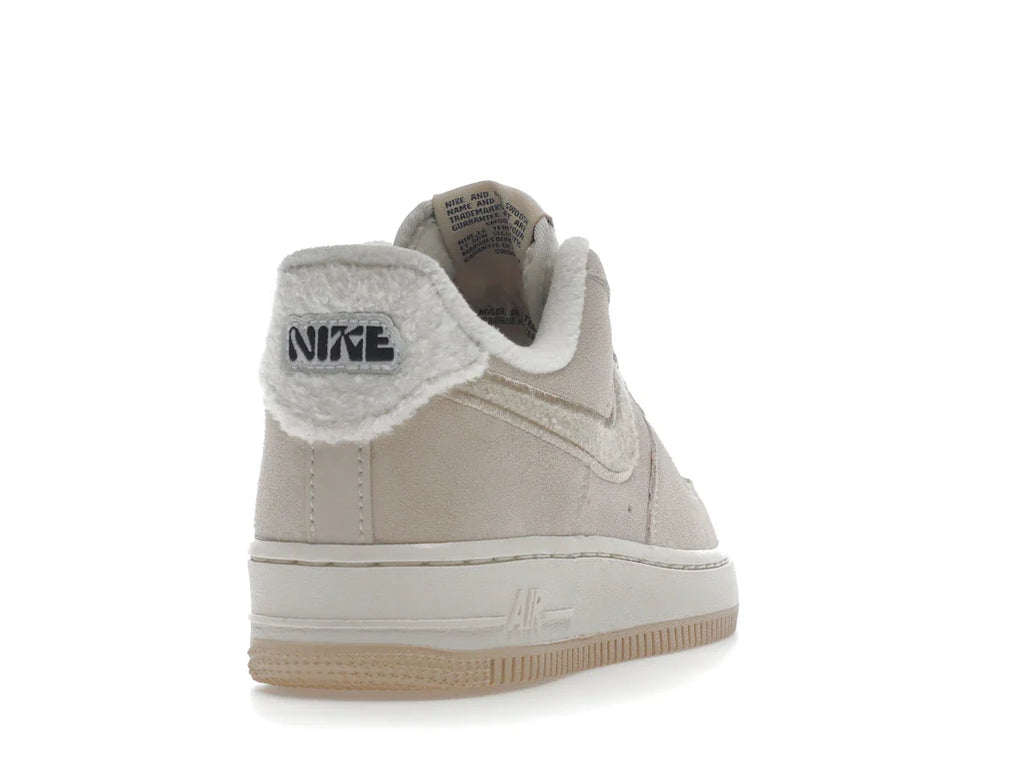 Nike Air Force 1 Low '07 SE Sanddrift Gum Fleece (Damen)