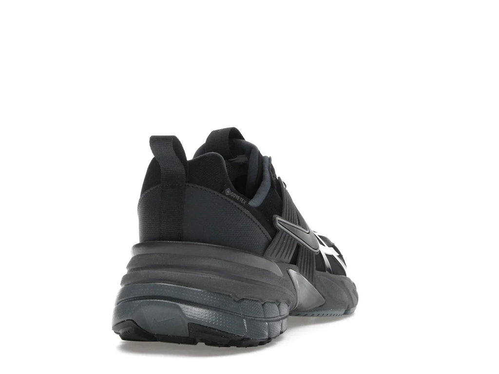 Nike V2K Run Gore-Tex Schwarz Eisengrau