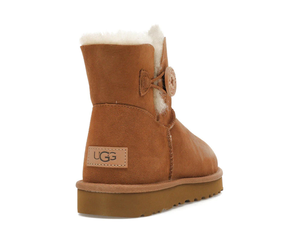 UGG Mini Bailey Button II Kastanie (Damen)