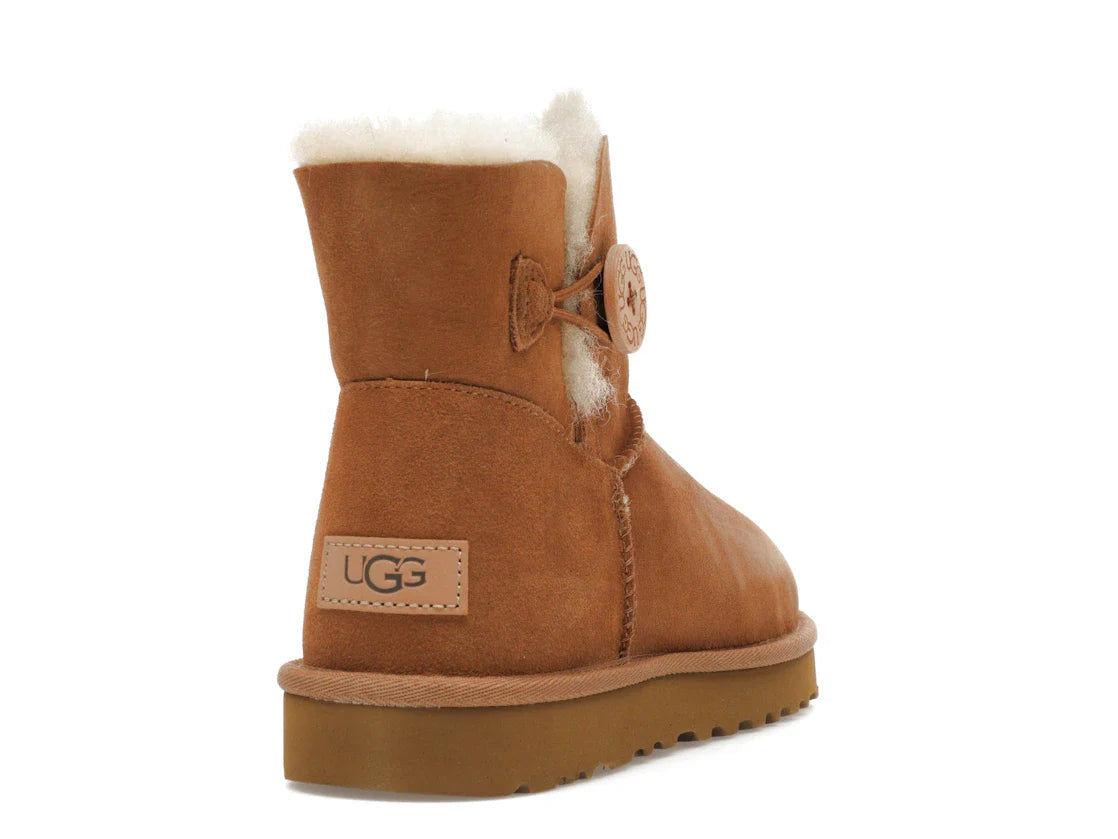 UGG Mini Bailey Button II Kastanie (Damen)