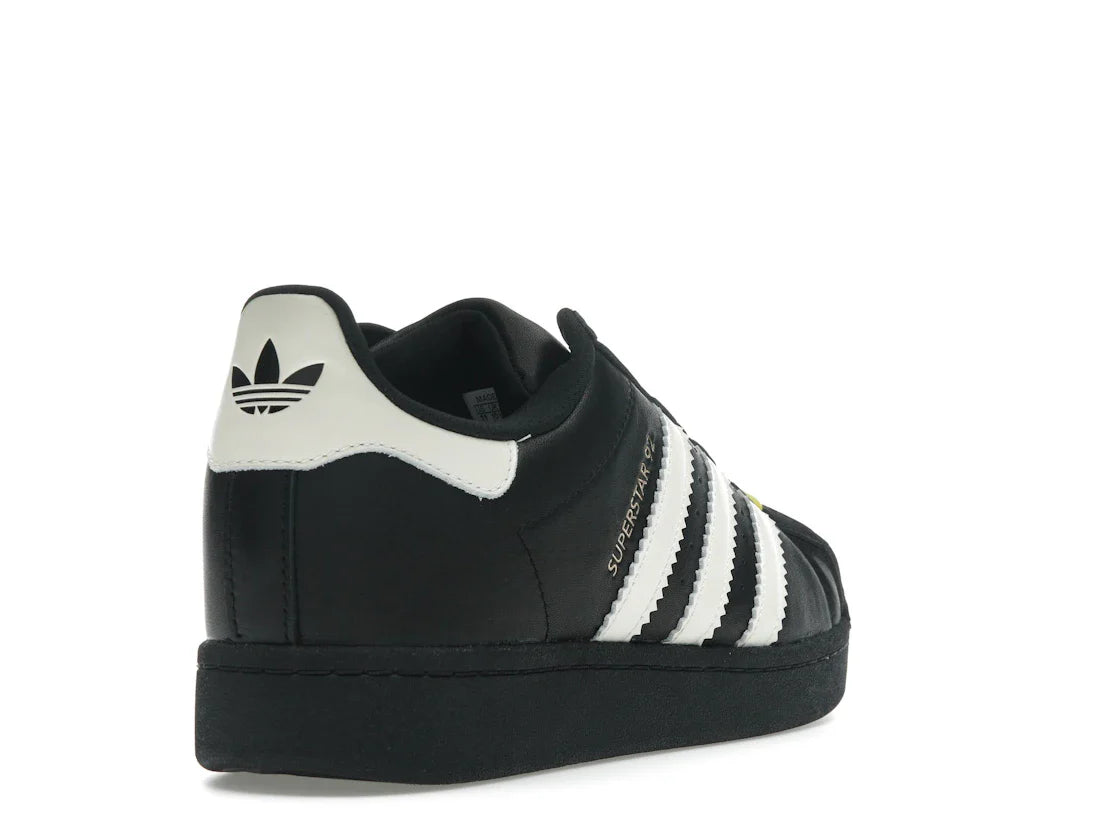 adidas Superstar 92 von Pharrell, Schwarz/Weiß