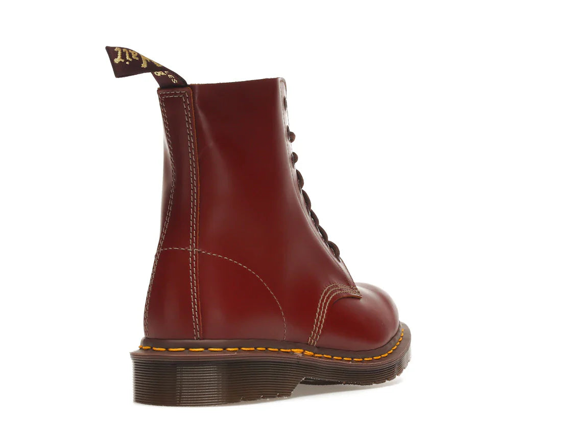 Dr. Martens 1460 Vintage Schnürstiefel, hergestellt in England, oxbloodfarben, Quilon