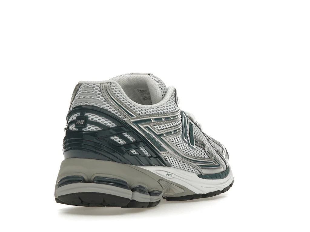 New Balance 1906R Silber Metallic Tiefsee