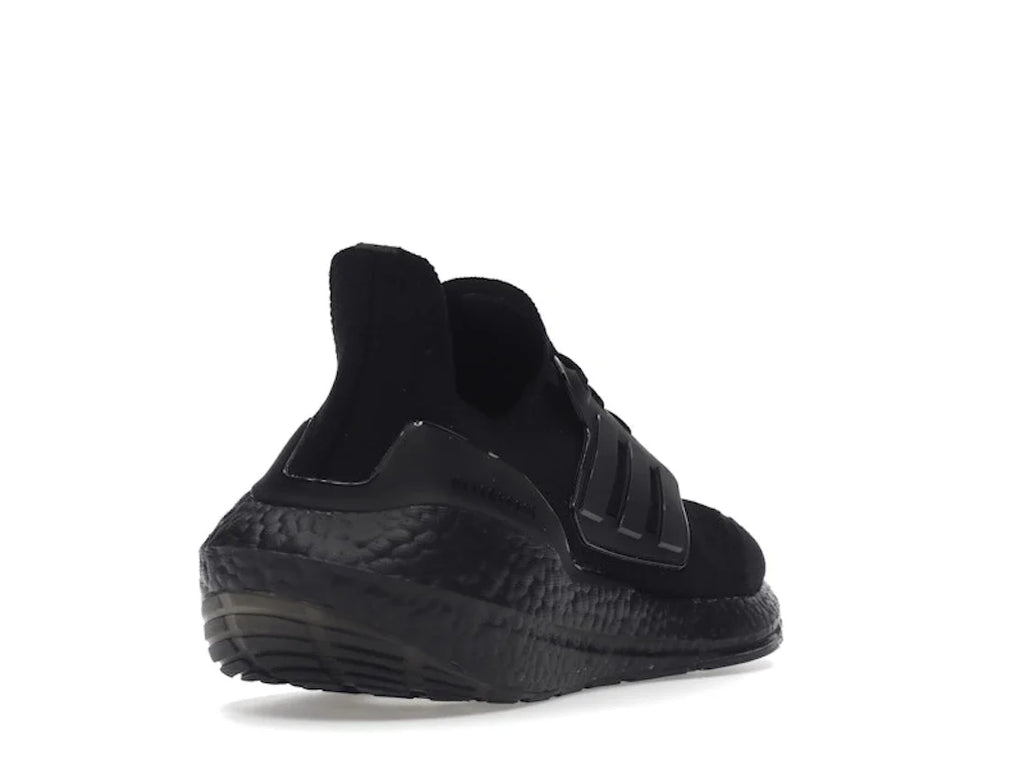 adidas Ultra Boost 22 Triple Black