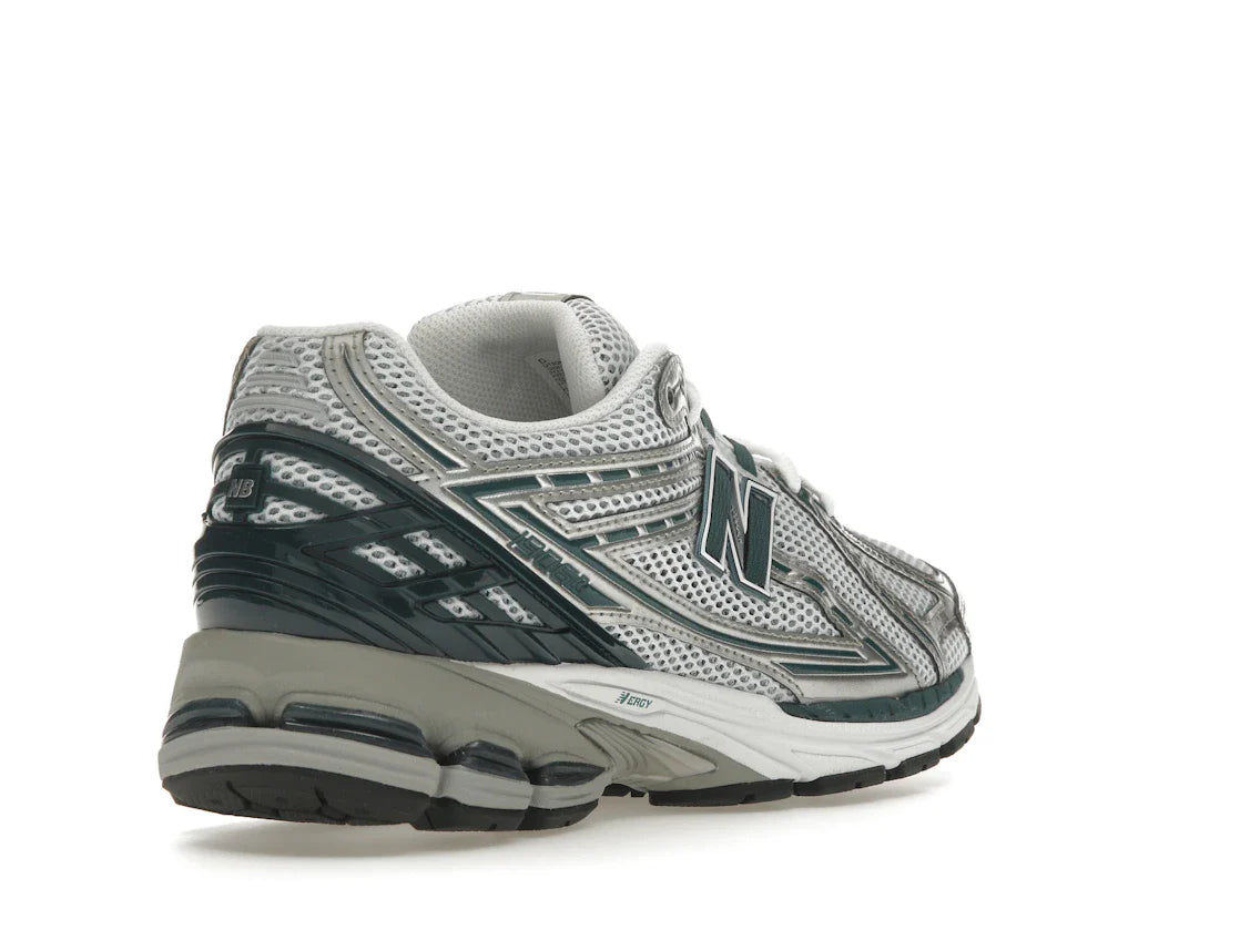 New Balance 1906R Silber Metallic Tiefsee