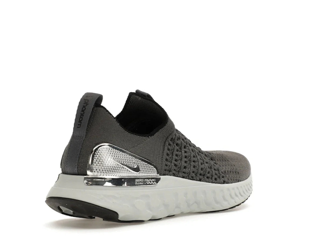 Nike React Phantom Run Flyknit 2 Eisengrau Silber