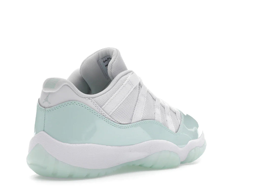 Jordan 11 Retro Low Igloo (Damen)