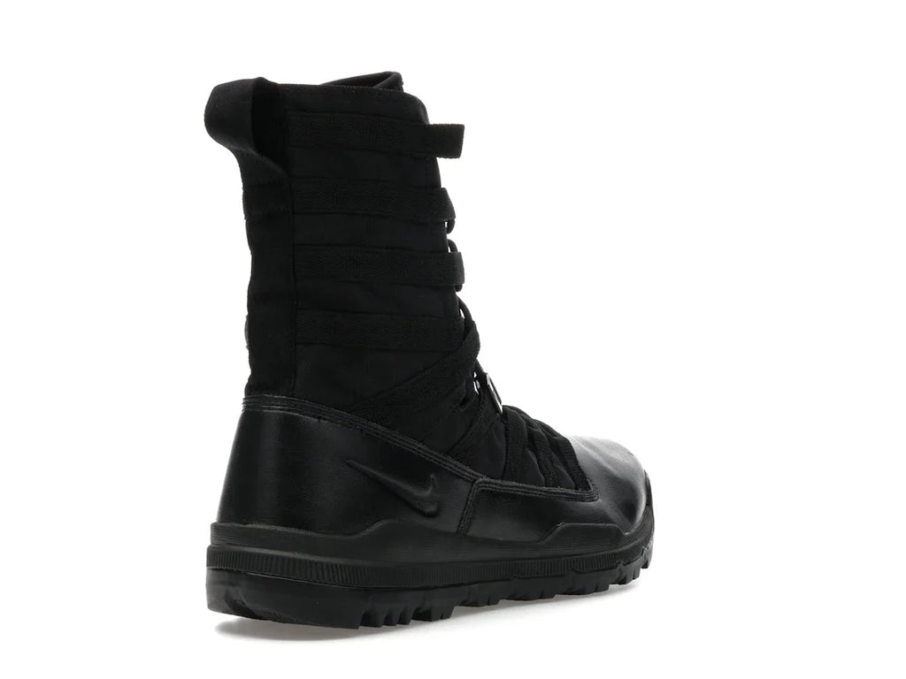 Nike SFB Gen 2 8" Schwarz
