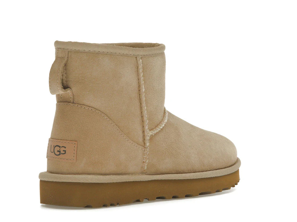 UGG Classic Mini II Stiefel Sand (Damen)