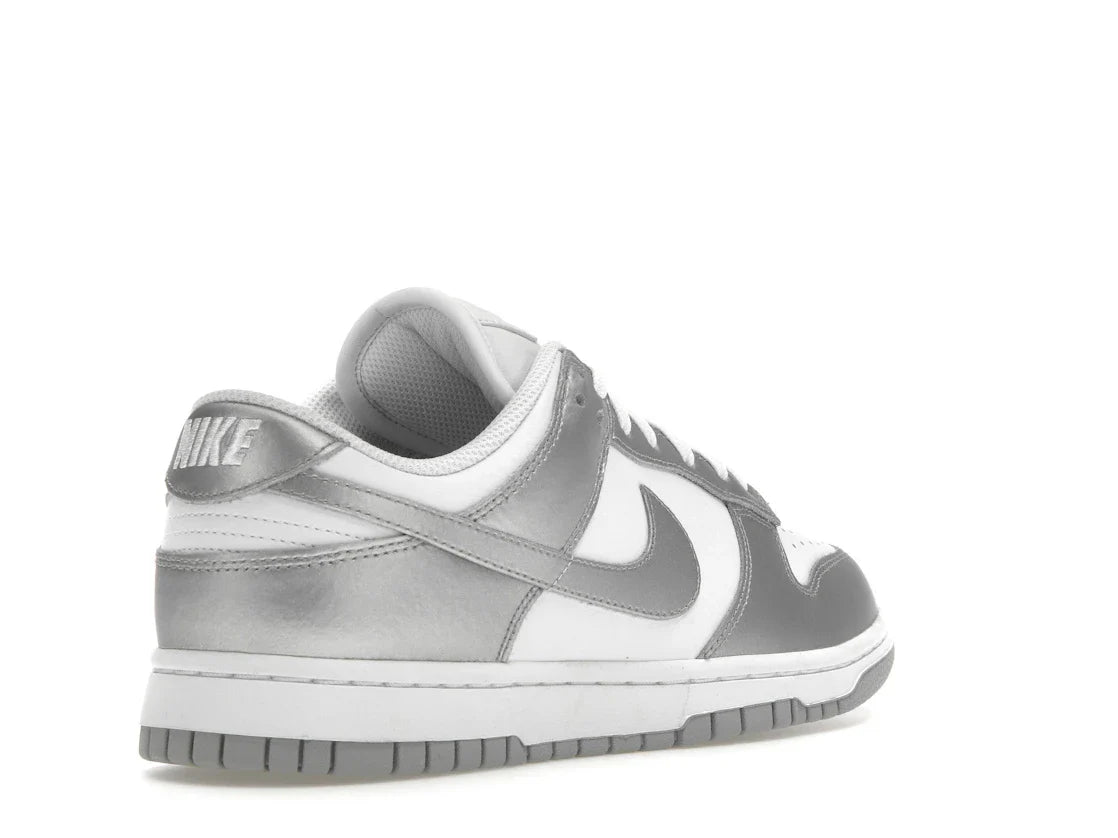 Nike Dunk Low Metallic Silver (Damen)