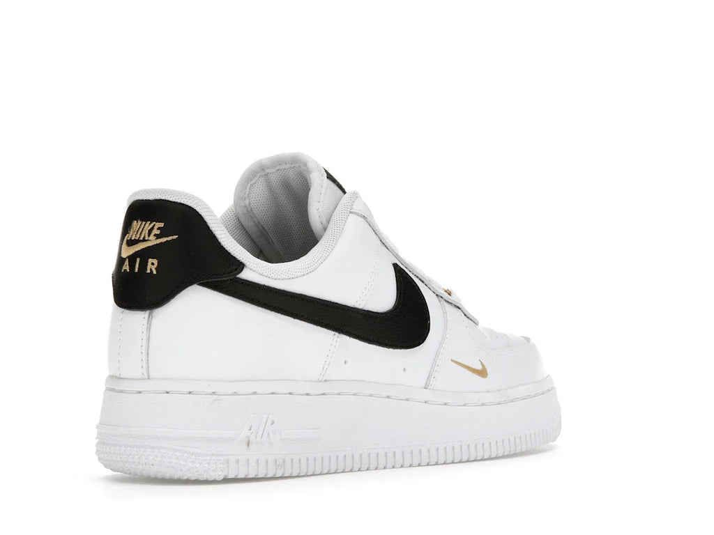 Nike Air Force 1 Low '07 Essential Weiß Schwarz Gold Mini Swoosh (Damen)