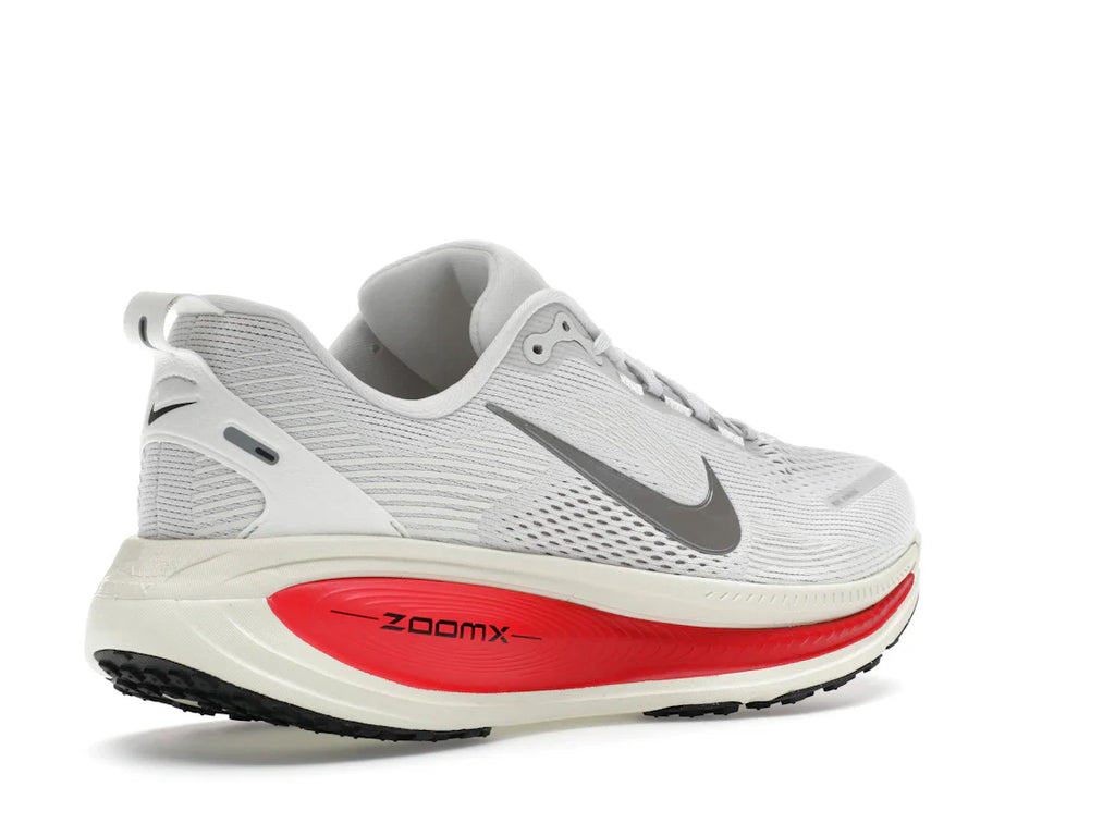 Nike Vomero 18 Platinum Tint Siren Red Light Smoke Gray Metallic Pewter