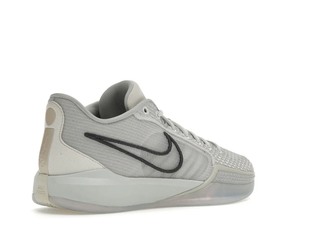 Nike Sabrina 1 Ionic Photon Dust (Damen)