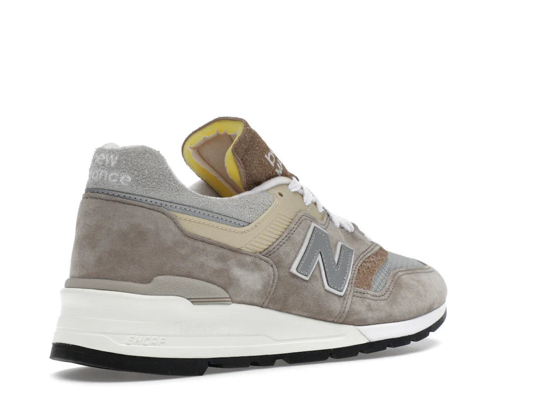 New Balance 997 MiUSA Light Mushroom Mirage Gray
