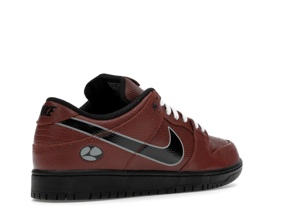 Nike SB Dunk Low Limousine Skateboards