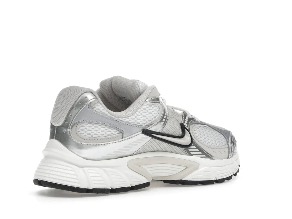 Nike V5 RNR Sail Light Orewood Brown (Damen)