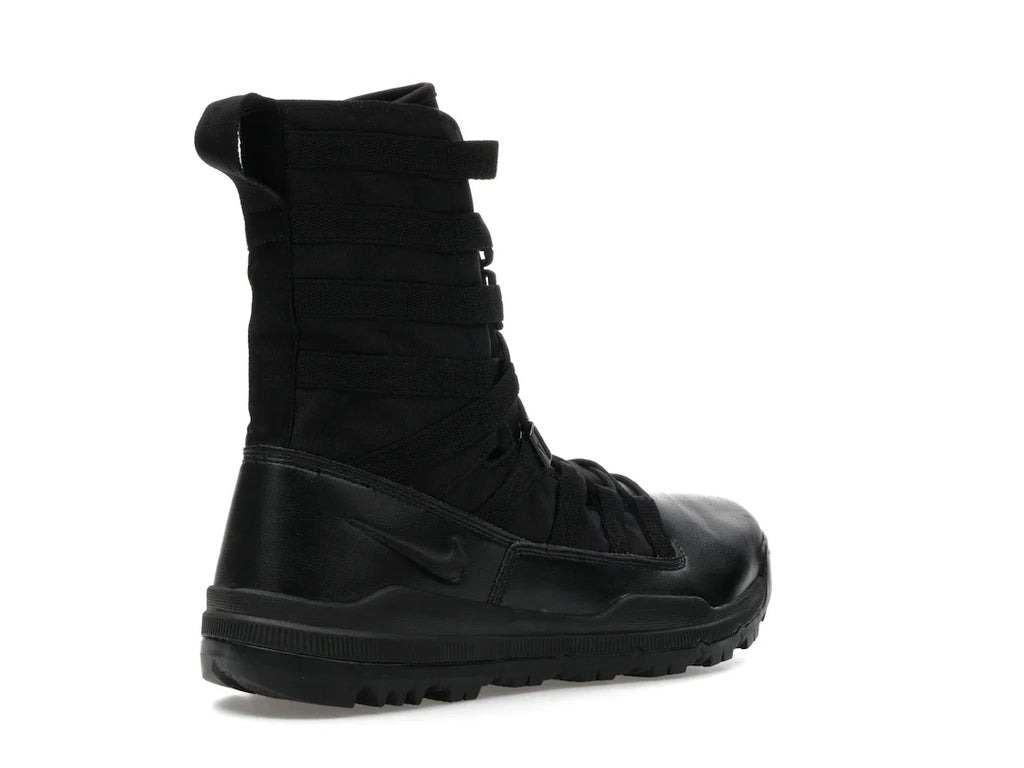 Nike SFB Gen 2 8" Schwarz