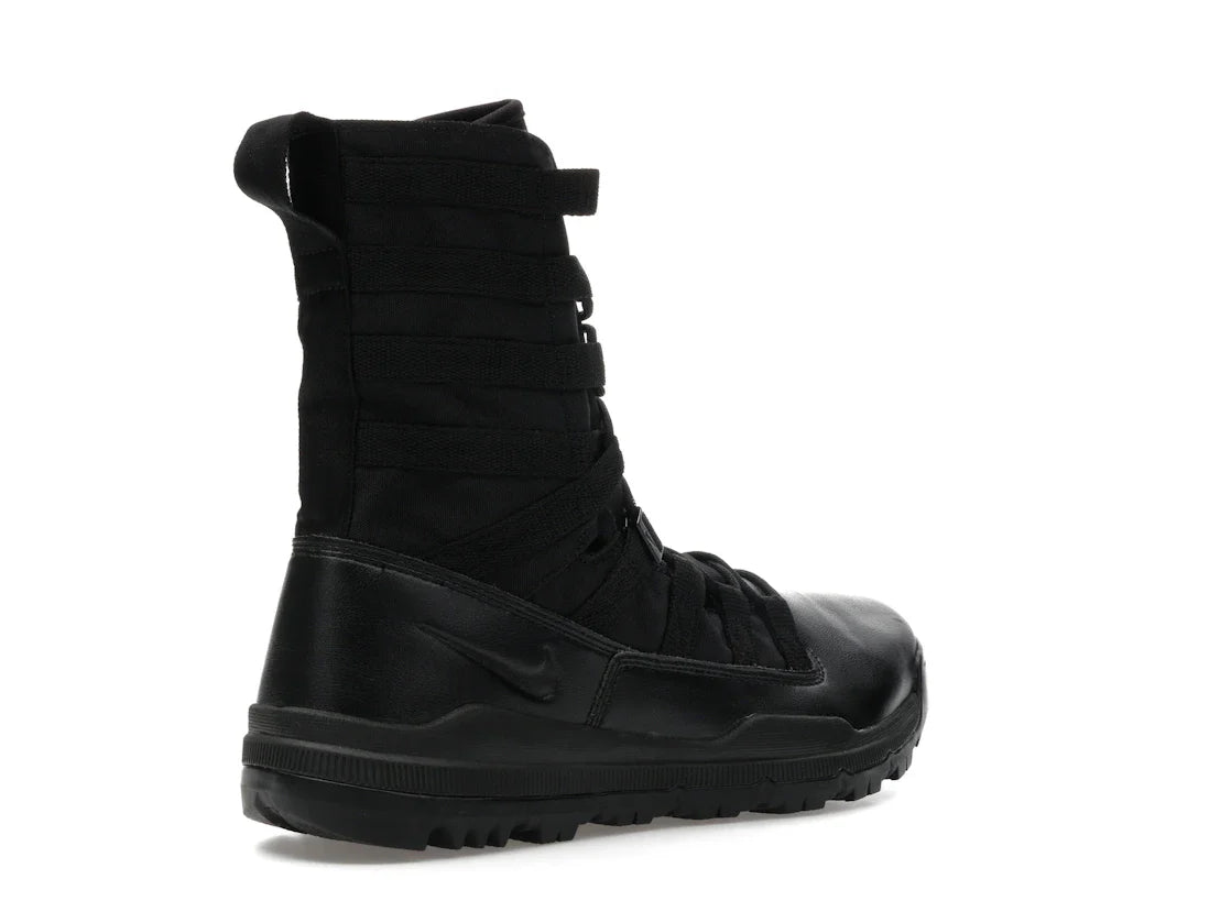 Nike SFB Gen 2 8" Schwarz