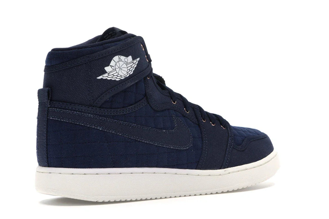Jordan 1 Retro AJKO Blau Gesteppt