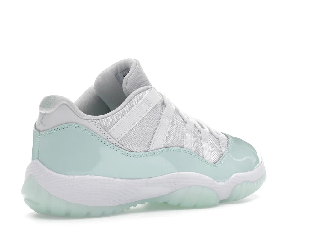 Jordan 11 Retro Low Igloo (Damen)