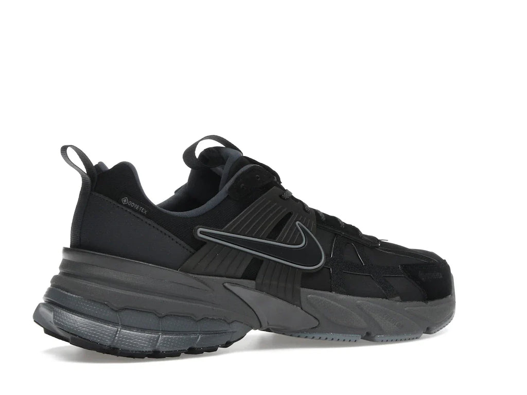 Nike V2K Run Gore-Tex Schwarz Eisengrau