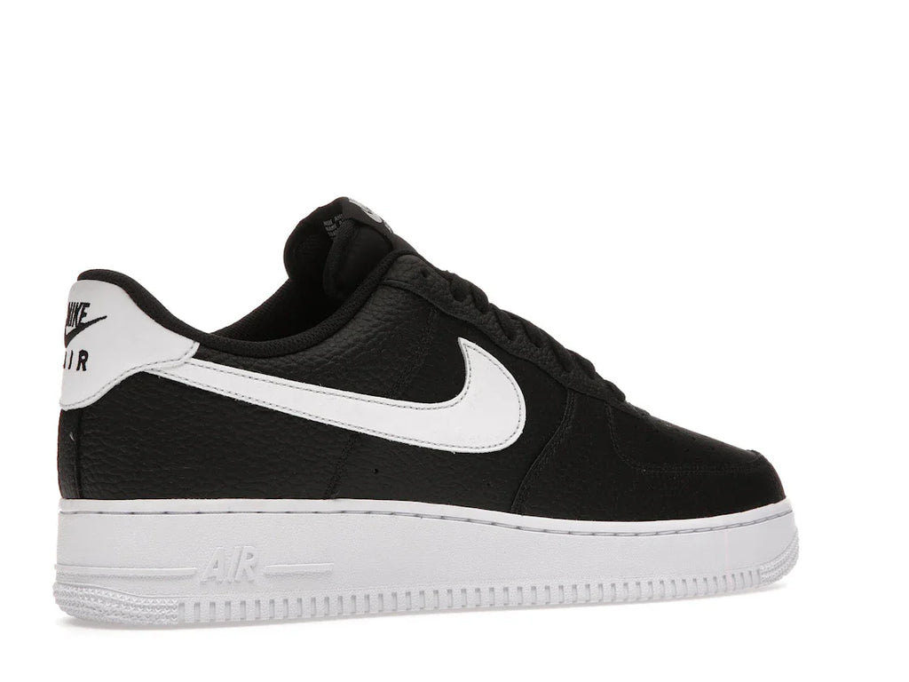 Nike Air Force 1 Low '07 Schwarz Weiß Genarbtes Leder