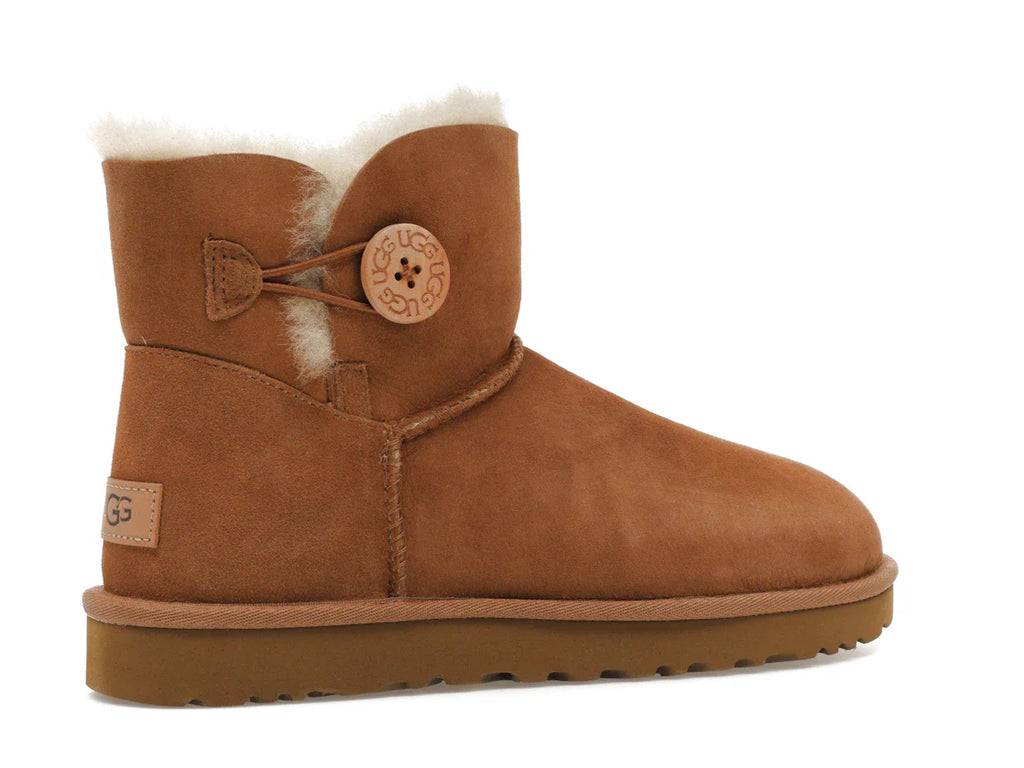 UGG Mini Bailey Button II Kastanie (Damen)