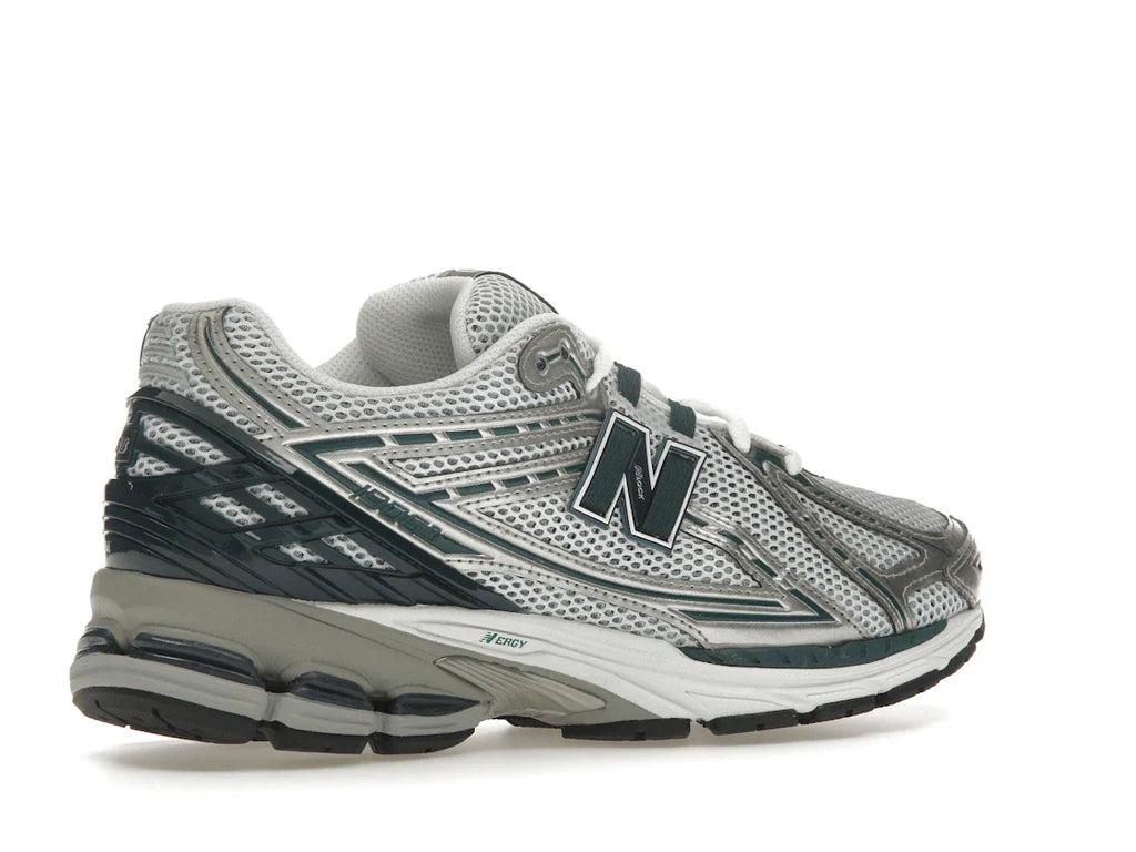 New Balance 1906R Silber Metallic Tiefsee