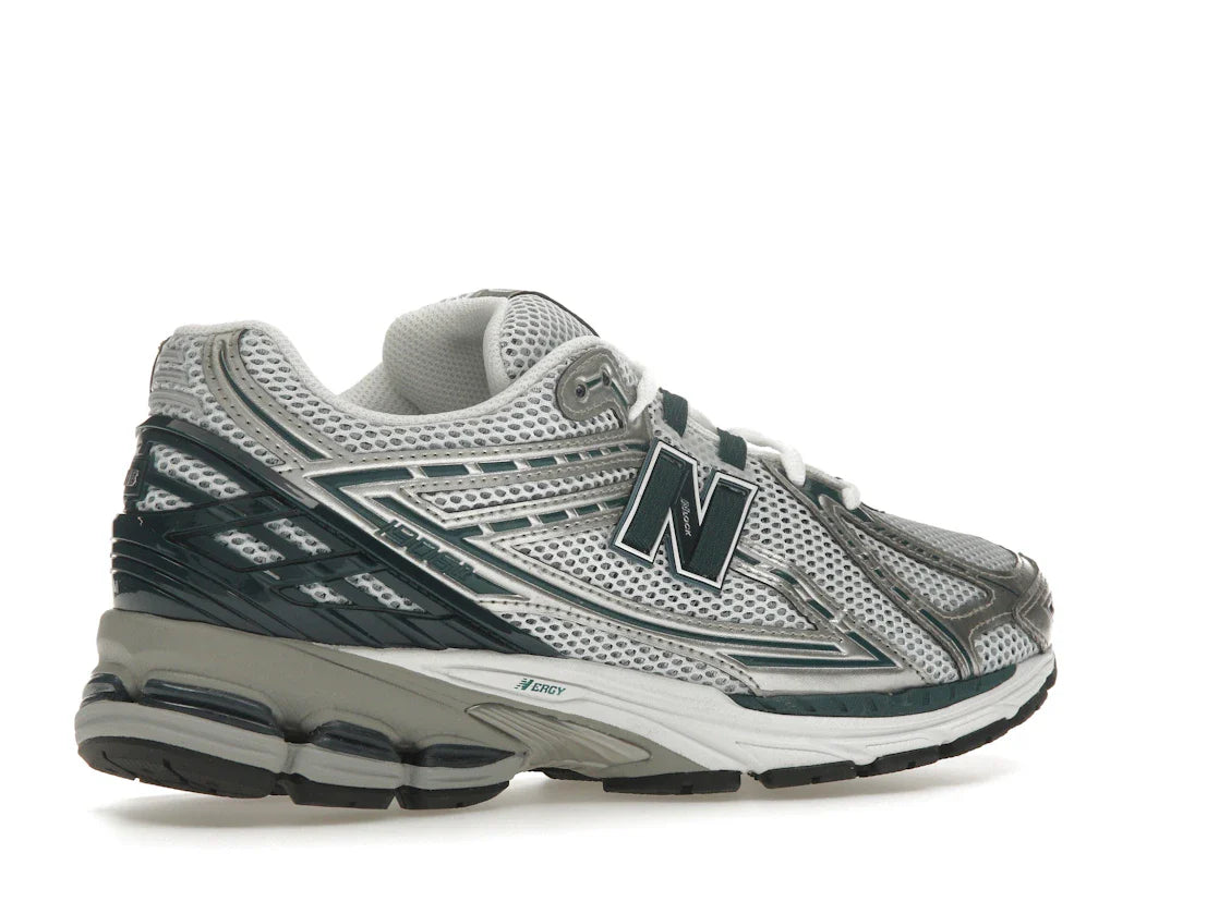 New Balance 1906R Silber Metallic Tiefsee
