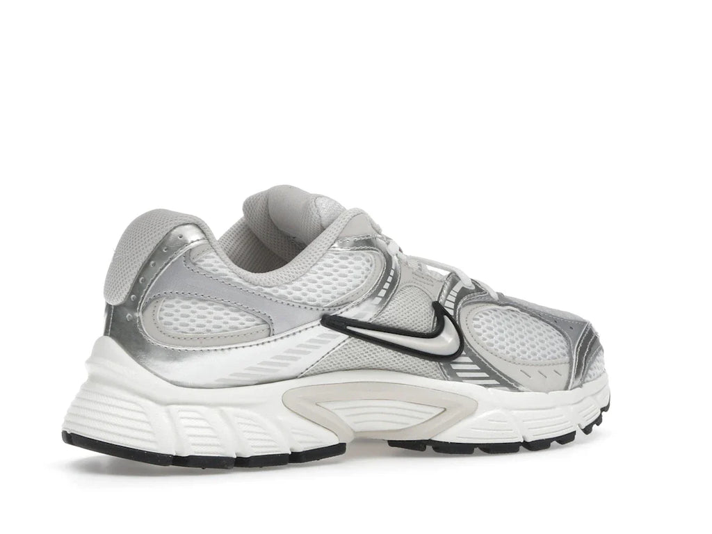 Nike V5 RNR Sail Light Orewood Brown (Damen)