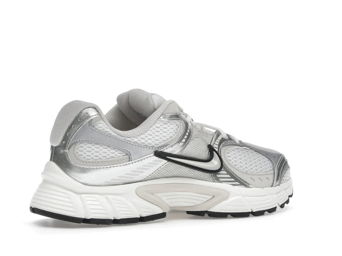 Nike V5 RNR Sail Light Orewood Brown (Damen)