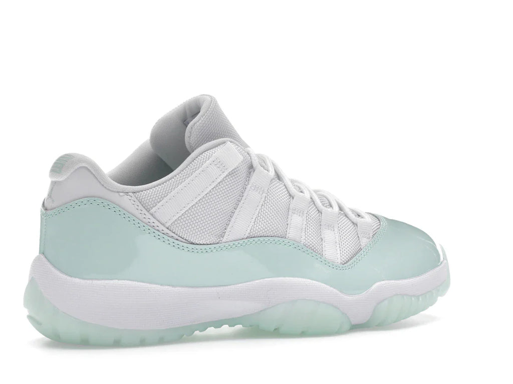 Jordan 11 Retro Low Igloo (Damen)