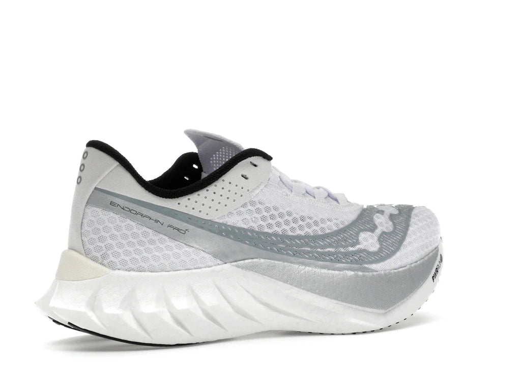 Saucony Endorphin Pro 4 Weiß Silber