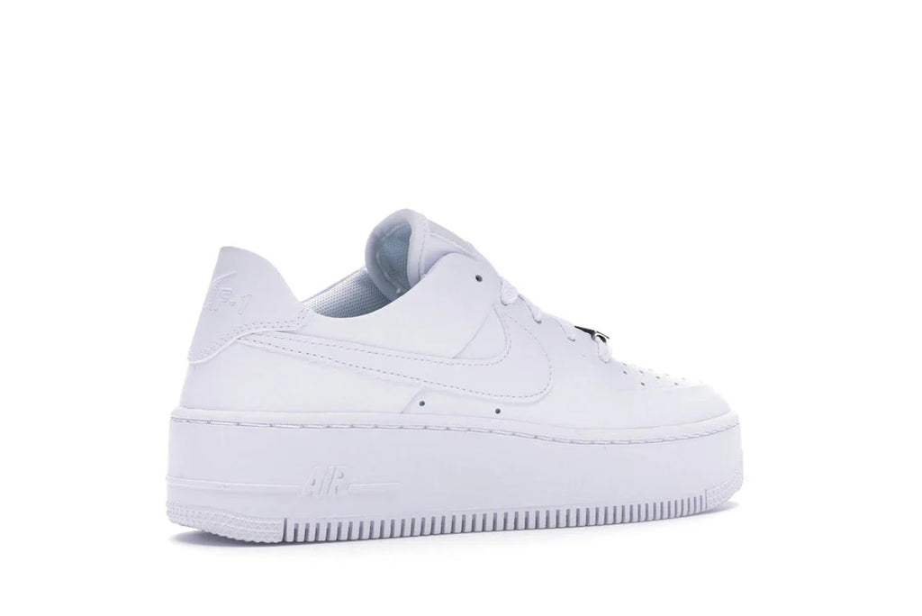 Nike Air Force 1 Sage Low Triple White (Damen)