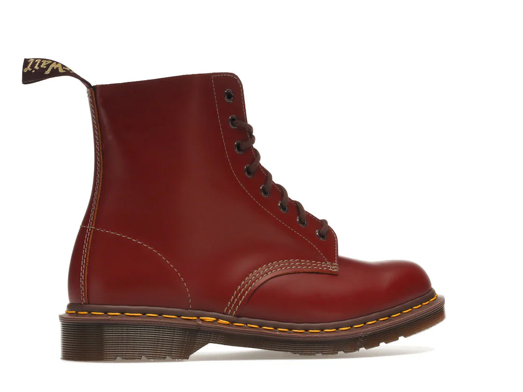 Dr. Martens 1460 Vintage Schnürstiefel, hergestellt in England, oxbloodfarben, Quilon