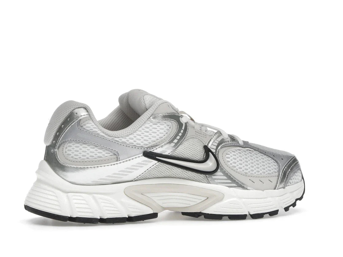 Nike V5 RNR Sail Light Orewood Brown (Damen)