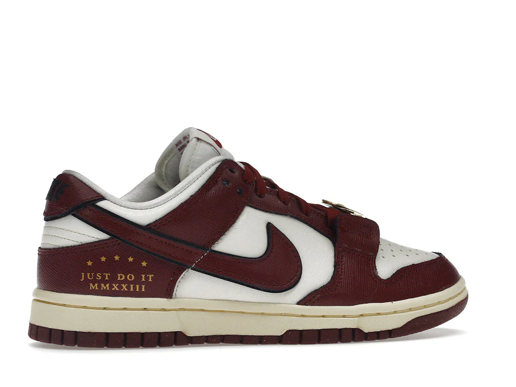 Nike Dunk Low SE Sisterhood Sail Team Red (Damen)